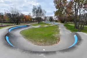 Tor rowerowy - pumptrack