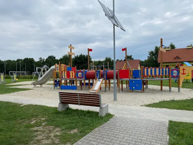 Plac Zabaw w Rzezawie