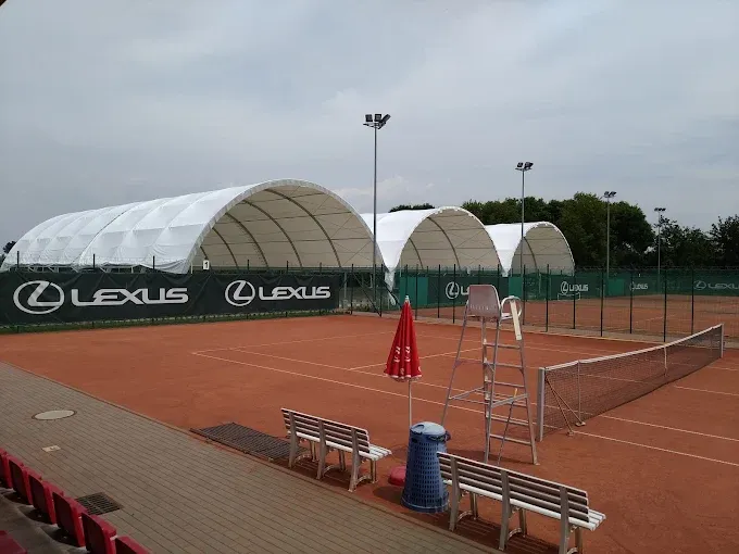 Korty Tenisowe - Radomskie Centrum Sportu