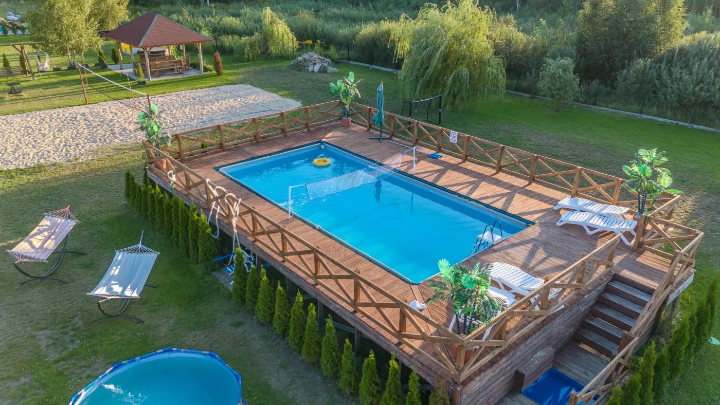 ZIELONA DOLINA Kompleks dla rodzin z dziećmi. Domki Mazury na wynajem.