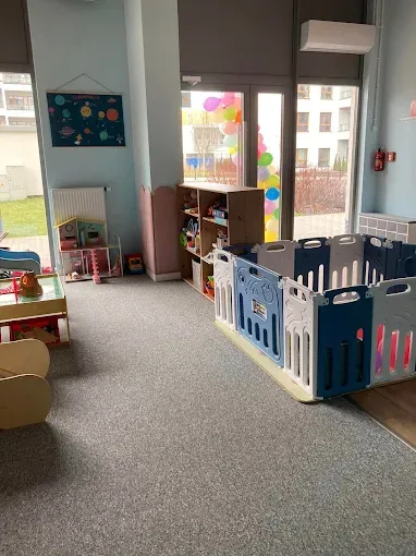 Bawiarenka - kameralna sala zabaw z kawiarnią