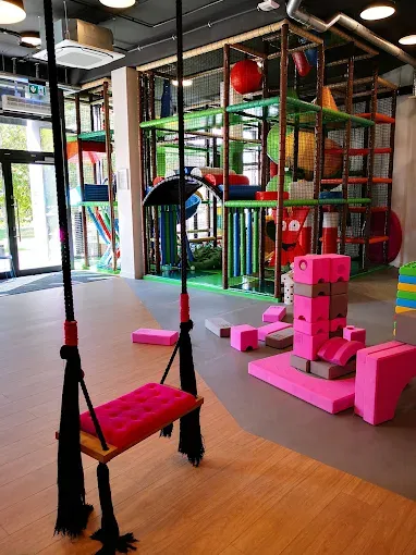 Huśtawka - Sala Zabaw Kreatywnych