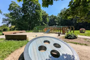 Smoczy skwer plac zabaw tor przeszkód workout