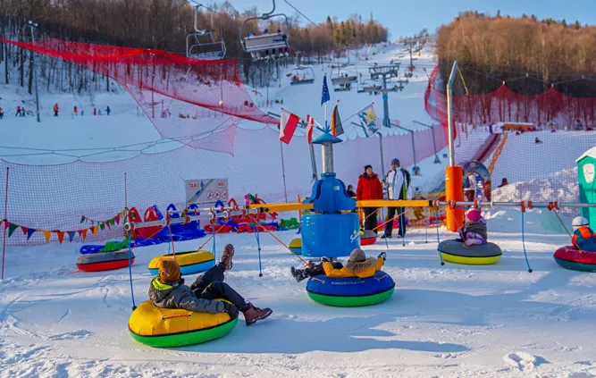 Zimowy plac zabaw hotelu STOK