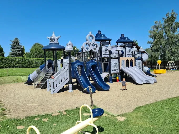 ŚWIAT MARZEŃ INWAŁD | Park Miniatur