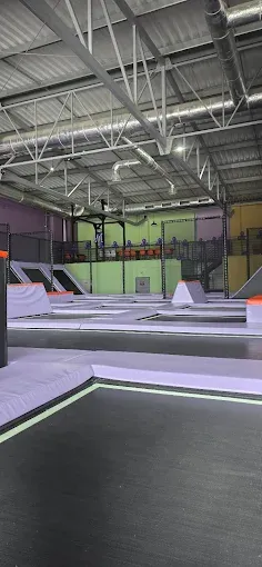 Hopa Park - Park Trampolin, Sala Zabaw, Dmuchany Park