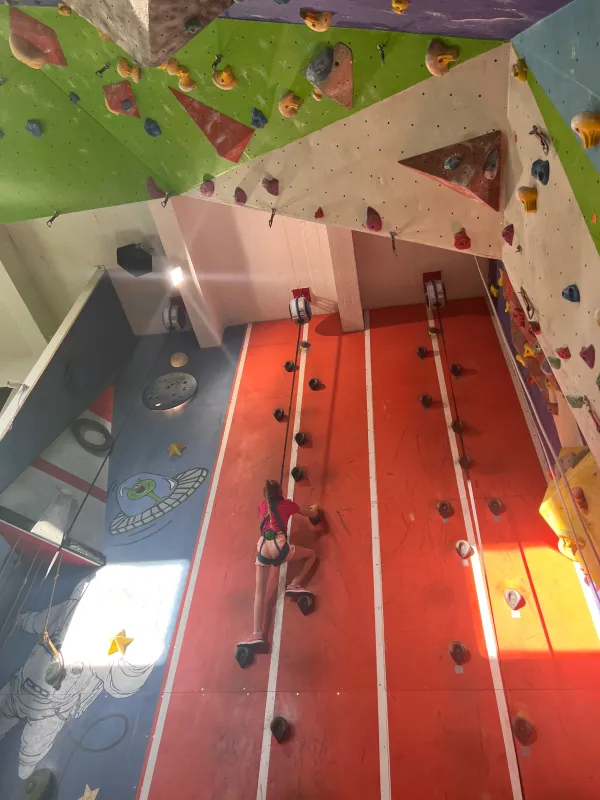 Centrum Wspinaczkowe Boulder-Zone