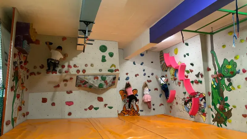 Centrum Wspinaczkowe Boulder-Zone