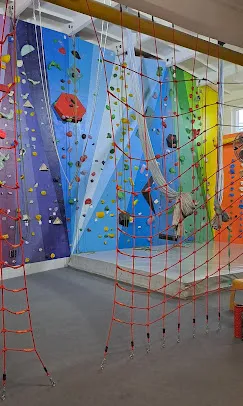 Centrum Wspinaczkowe Forteca, ul. Rydlówka 32