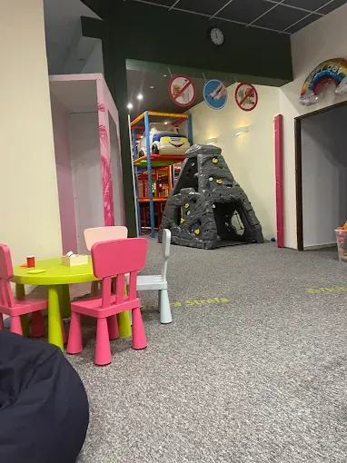 Dobra Strefa. Strefa Zabaw - Strefa Kawy - Strefa Przyjęć