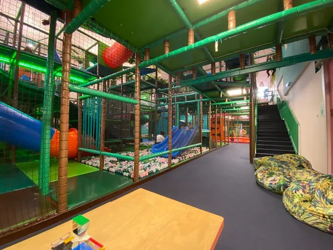 JUNGLE ACADEMY PRAGA