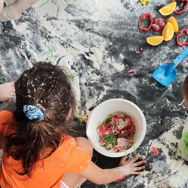 Kawiarnio - Bawialnia W Lesie