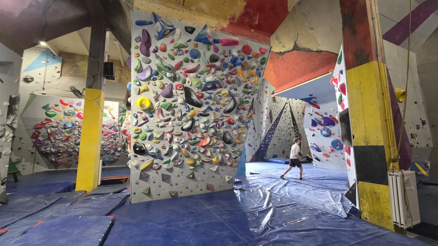 Centrum Wspinaczkowe Forteca, ul. Racławicka 60