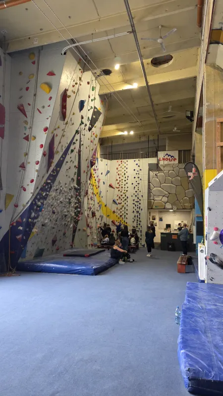 Centrum Wspinaczkowe Forteca, ul. Racławicka 60