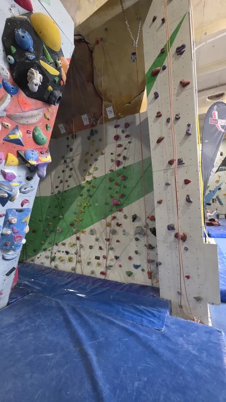 Centrum Wspinaczkowe Forteca, ul. Racławicka 60