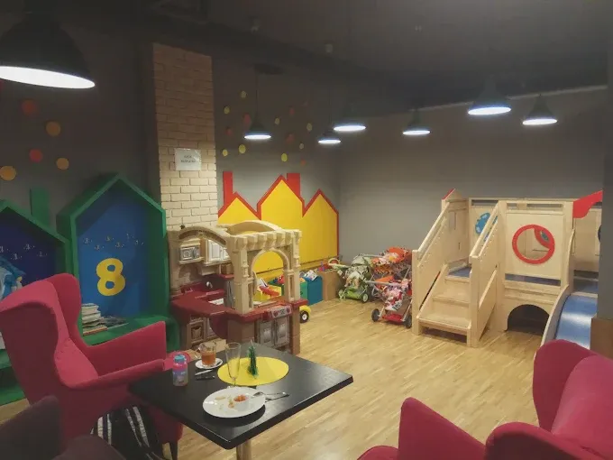 SALA ZABAW DLA DZIECI BAJKA CAFE