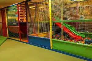 SALA ZABAW DLA DZIECI BAJKA CAFE