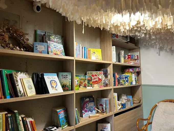 Dziupla naturalna bawialnia