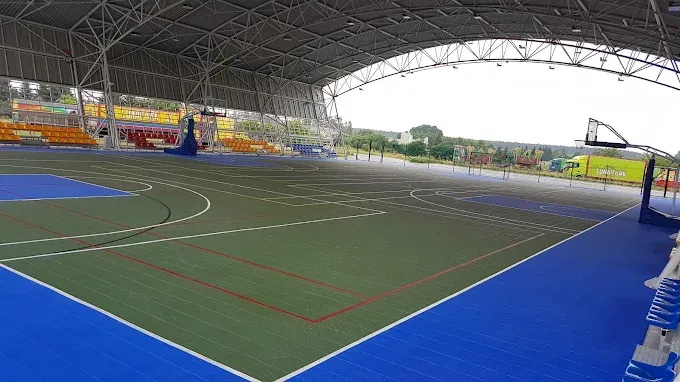 OMEGA Ostrów Mazowiecka - boisko wielofunkcyjne / lodowisko