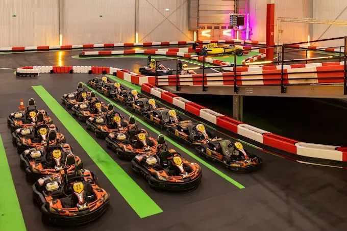 A1Karting - Największy tor kartingowy, Szkoła kartingowa, Symulatory, Miasteczko ruchu