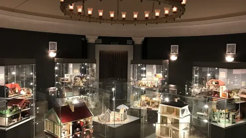 Muzeum Domków Lalek, Gier i Zabawek