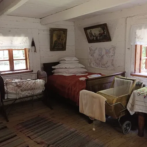 Skansen budownictwa puszczańskiego