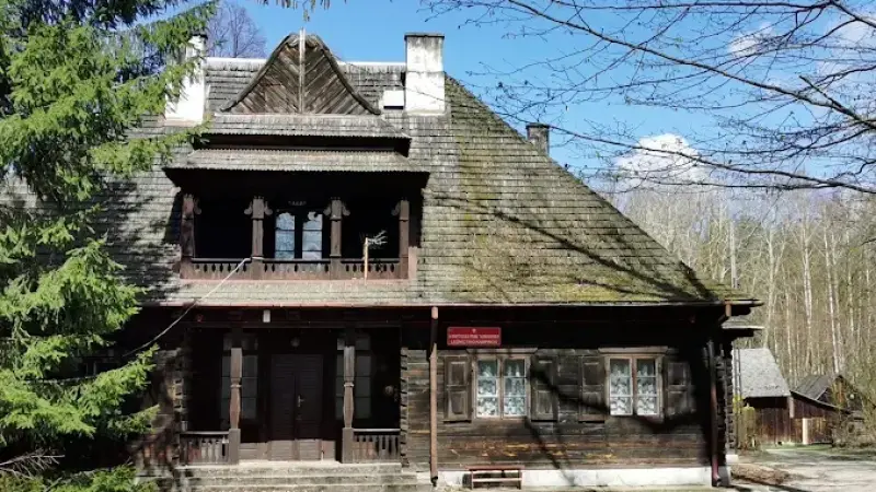 Skansen budownictwa puszczańskiego