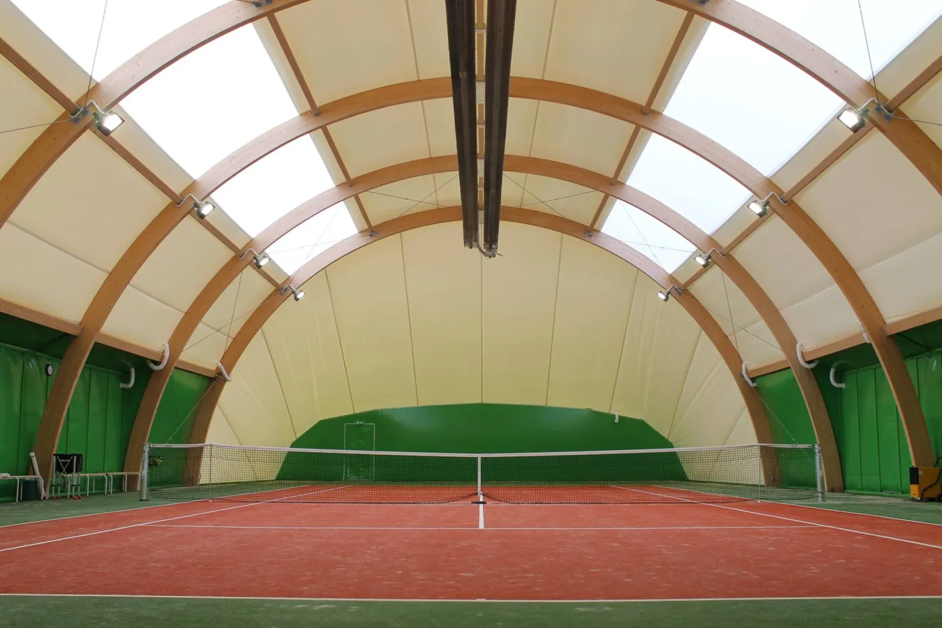 KORT TENISOWY - KOMOROWO