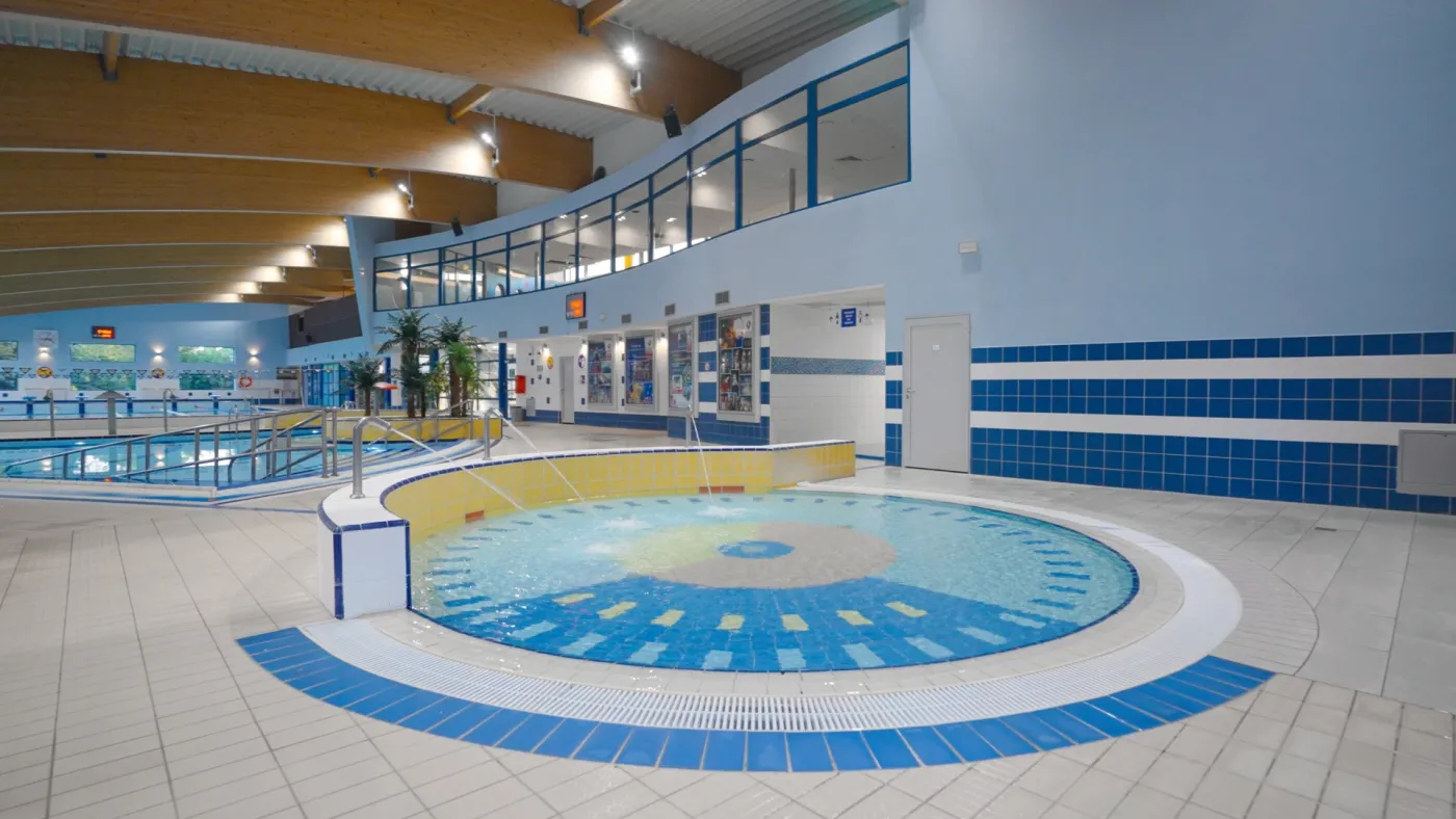 Pływalnia Miejska "Wodnik 2000"