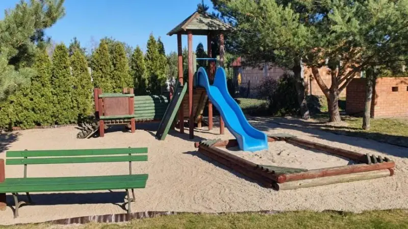 " WYSPA KAMPINOS " AGROTURYSTYKA SOCHACZEW -- SAUNA , JACUZZI , BASEN