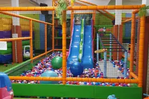 Miejska Dżungla Mazurskie Centrum Rozrywki