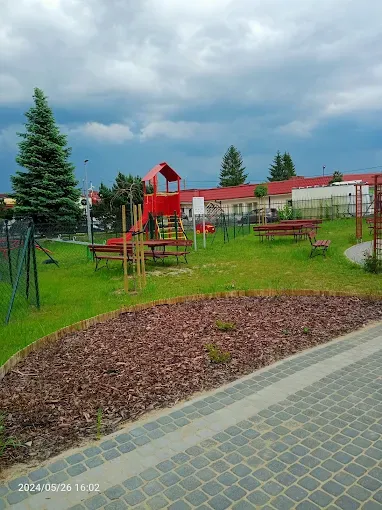 Skate Park oraz siłownia zewnętrzna, drążki do ćwiczeń z masą ciała