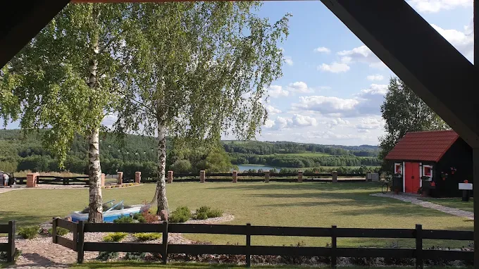 Mazury domki nad jeziorem WIDOKOWO