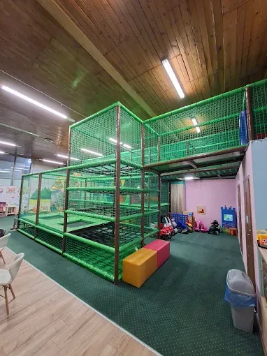 Urwisowy Raj - Sala zabaw Nowy Targ