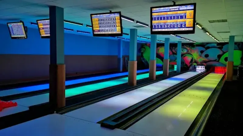 Bowling Strike (Bila), Kręgielnia