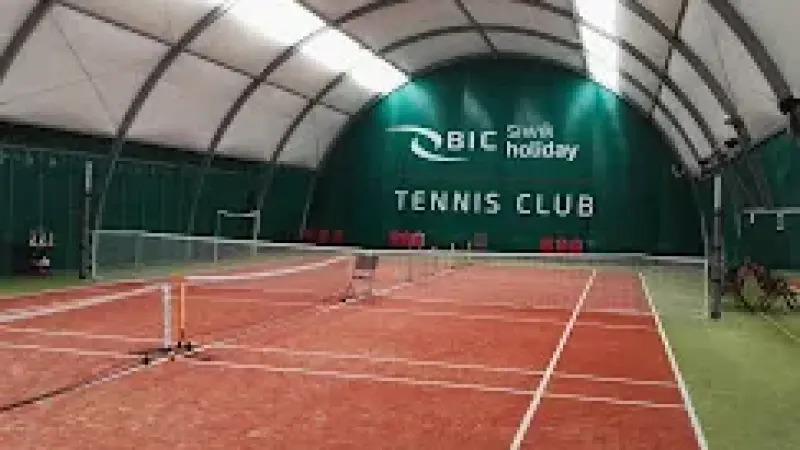 Tennis Club - Korty Tenisowe - Kryty Kort Tenisowy - Siwik Holiday