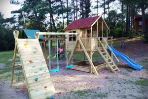 Bajkowy Zakątek & Osada Warmińska - Andersland Sp. z o.o.