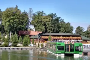 Port „U Faryja” Rejsy statkami