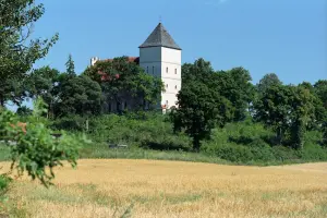 Zamek krzyżacki w Bezławkach