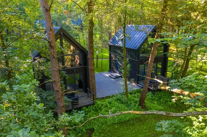 Narusa Leśna Przystań | Apartamenty | Domki | Aparthotel | Restauracja | Wczasy nad zalewem Wiślanym | Eventy | Szkolenia