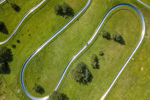 Zjeżdżalnia grawitacyjna