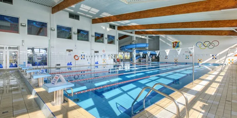 Kryta Pływalnia w Proszówkach